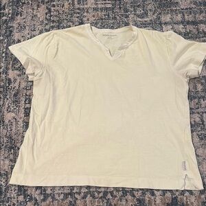 Woolrich women’s light yellow v neck shirt